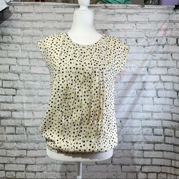 LOFT Cream Pleated Starbust Sleeveless Blouse XS - Picture 3 of 12